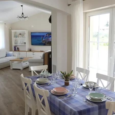 La Graziosa فيلة Kaštel