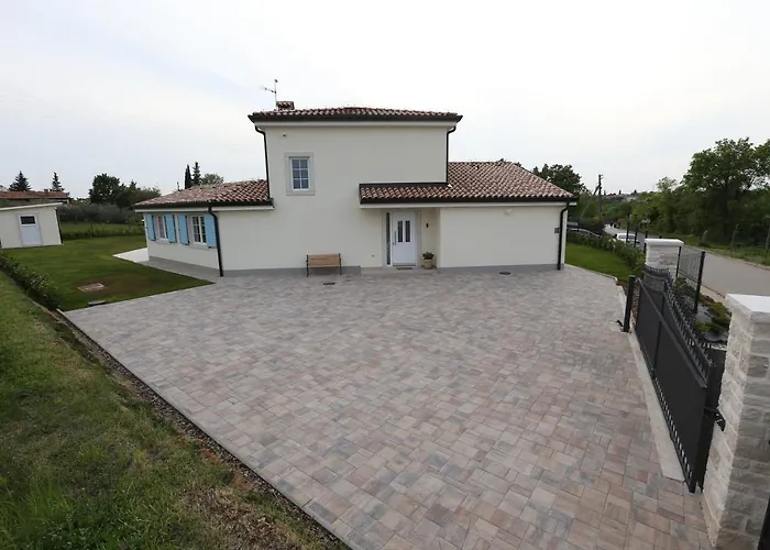 La Graziosa * Kaštel